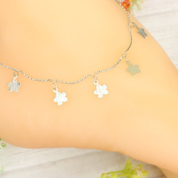 "Handmade Anklet – Elegant & Delicate Jewelry for Women | UNVRC1085 - Picture 1 of 10